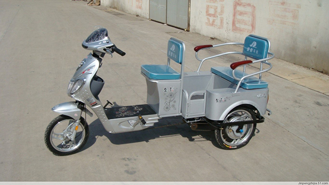 2004年 金彭1號車.jpg